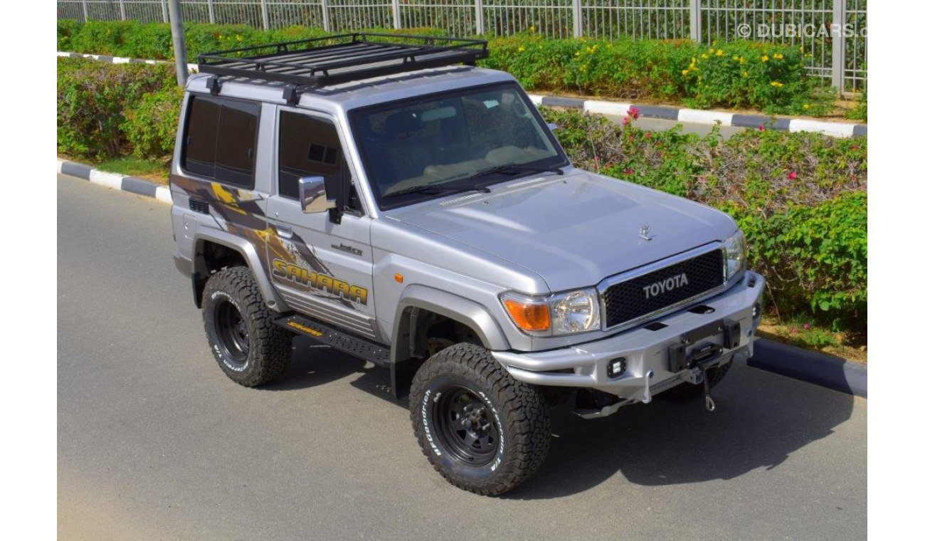 تويوتا لاند كروزر Hardtop V6 4.0L Manual - Sahara Edition