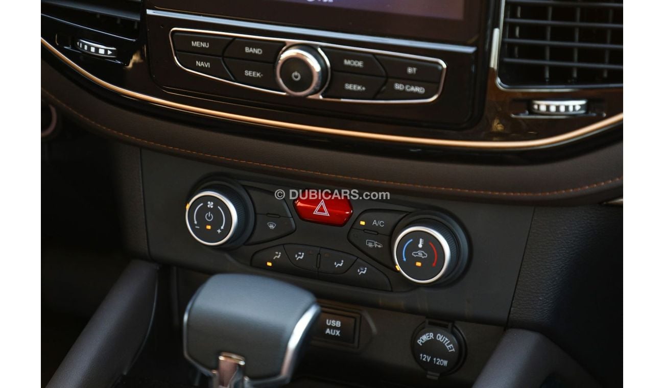 ZX Terralord 2023 ZXAUTO Terralord PUP 4×4 DC 2.5T D A/T Lux - White inside black and brown