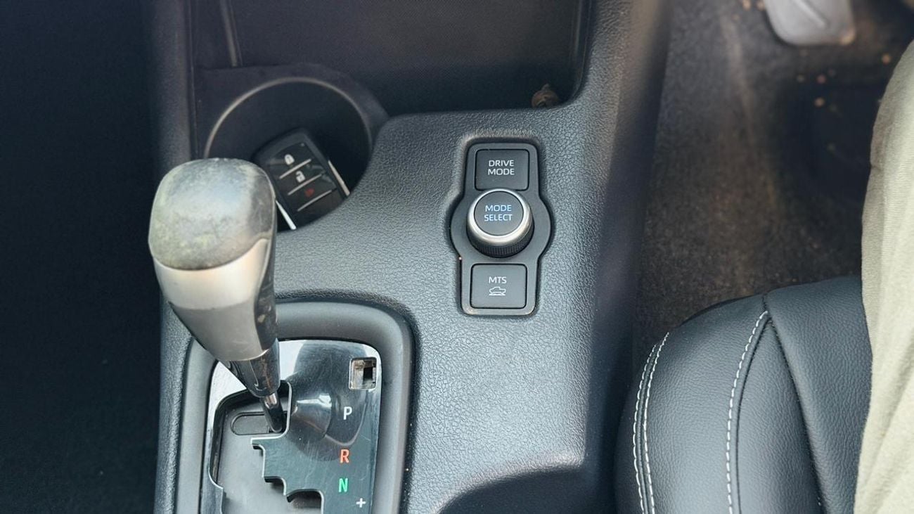 Toyota Hilux HYBRID DIESEL ENGINE | PUSH START | POWER SEAT | 2024 | AUTOMATIC | RHD