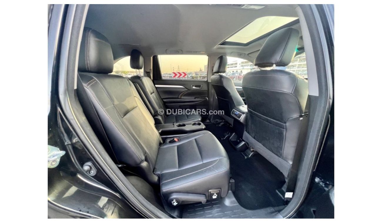 Toyota Highlander 2018 XLE LIMITED 4x4 SUNROOF PUSH START ENGINE 7 SEATER