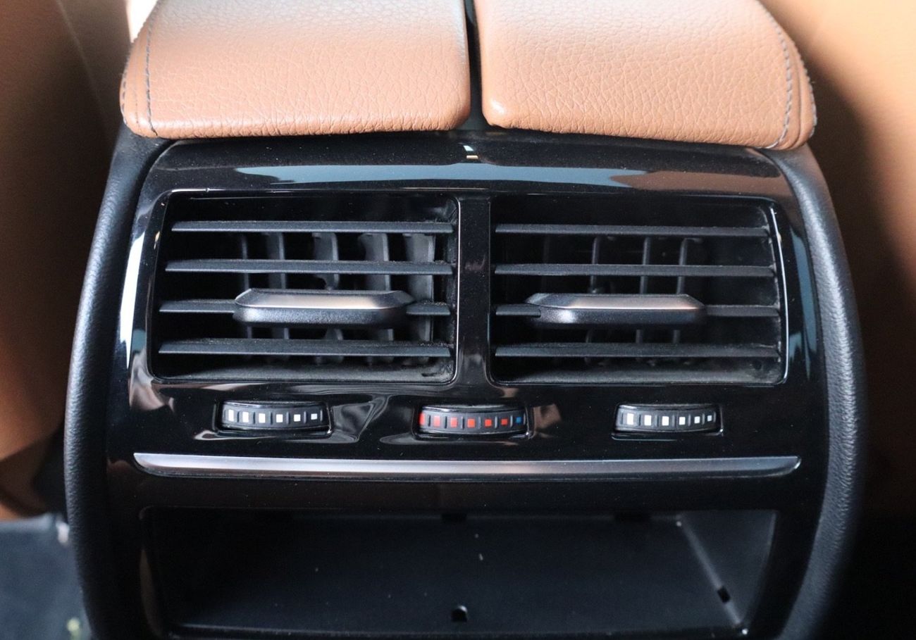 BMW 530i Luxury 2.0L