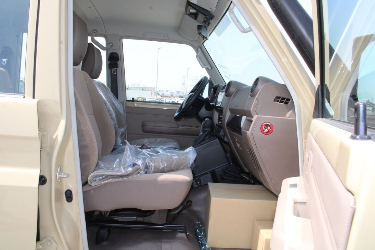 Toyota Land Cruiser Pickup 70 STD E AUTO