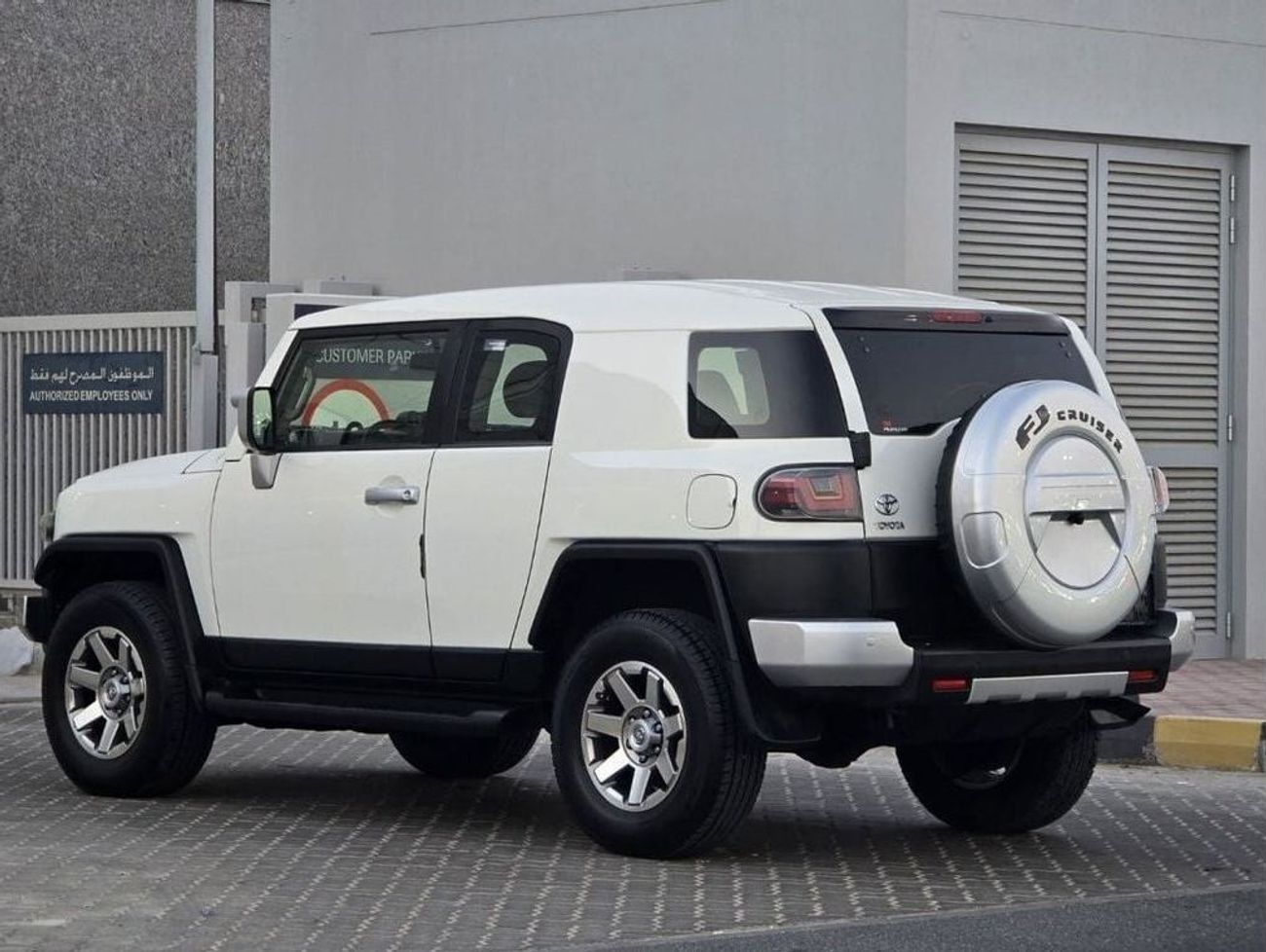 تويوتا إف جي كروزر TOYOTA FJ GXR 2021 GCC GOOD CONDITION