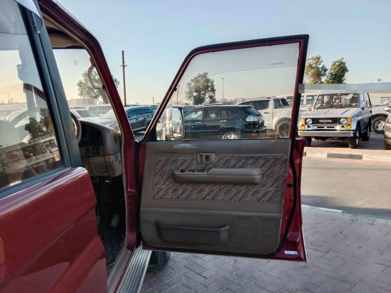 تويوتا لاند كروزر TOYOTA LAND CRUISER RIGHT HAND DRIVE(PM39201)