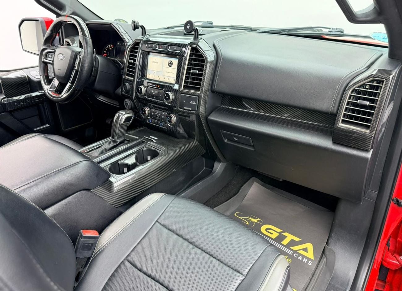 Ford F-150 2018 Ford F-150 Raptor, Full Service History, Carbon Fiber Interior, Excellent Condition, GCC