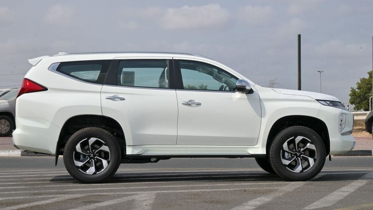Mitsubishi Montero Sport Brand New Montero Sport 2025 Export 3.0L 4WD Petrol|White/Black|MONTEROSPORT-GLS-PREM-25|