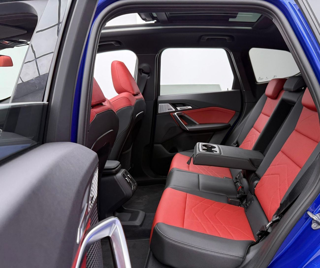 BMW iX1 2023 BMW iX1 xDrive30, 2029 BMW Warranty + Service Pack, Full BMW Service History, Very Low Km, GCC