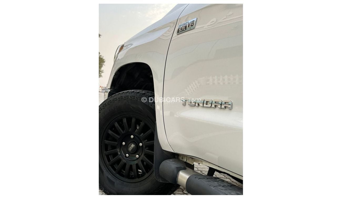 تويوتا تاندرا Std Toyota Tundra 2016 Price 95.000 dirhams Mileage 164.000 km Full Option No. 1,sunroof , leather,