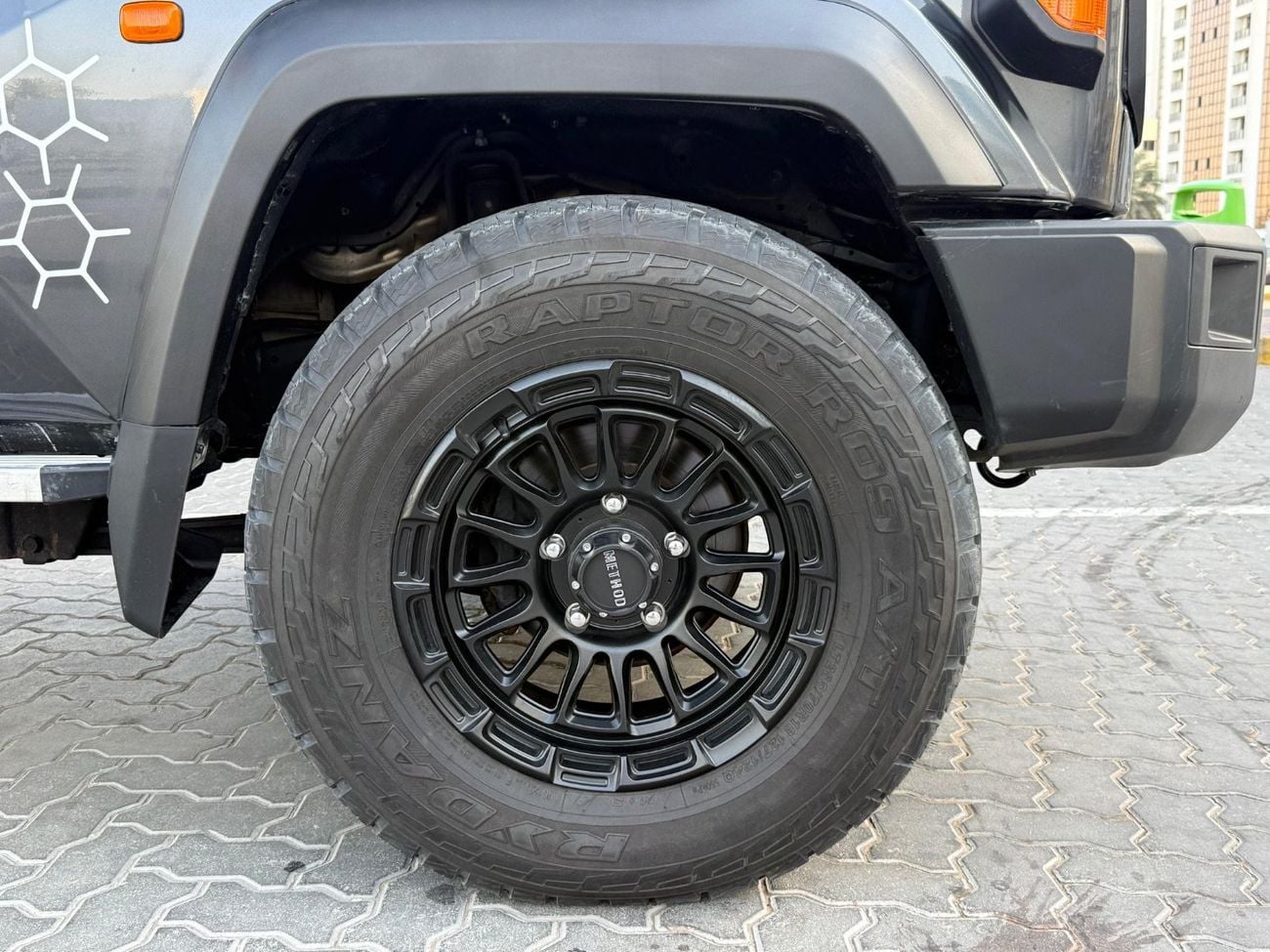تويوتا لاند كروزر V8 GXL with Upgraded Shape