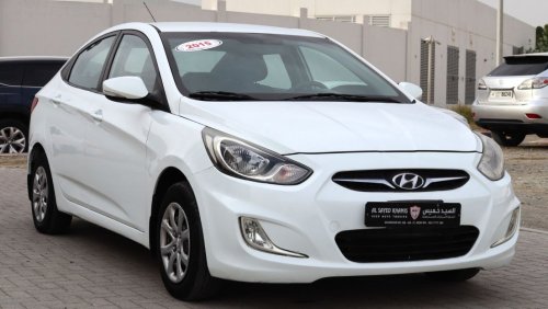 هيونداي أكسنت 2015 هيونداي أكسنت GL (RB)، 4dr سيدان، 1.6L 4cyl بنزين، أوتوماتيكي، دفع أمامي