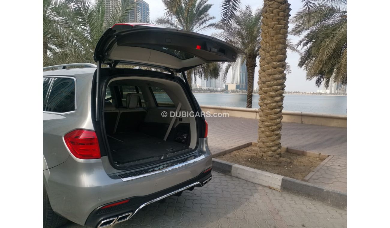 Mercedes Benz GL450 WITH 2019 AMG 63 BODY KITS / 7 SEATS / LUXURY  / EXCELLENT CONDITION. 100% LIKE 2019