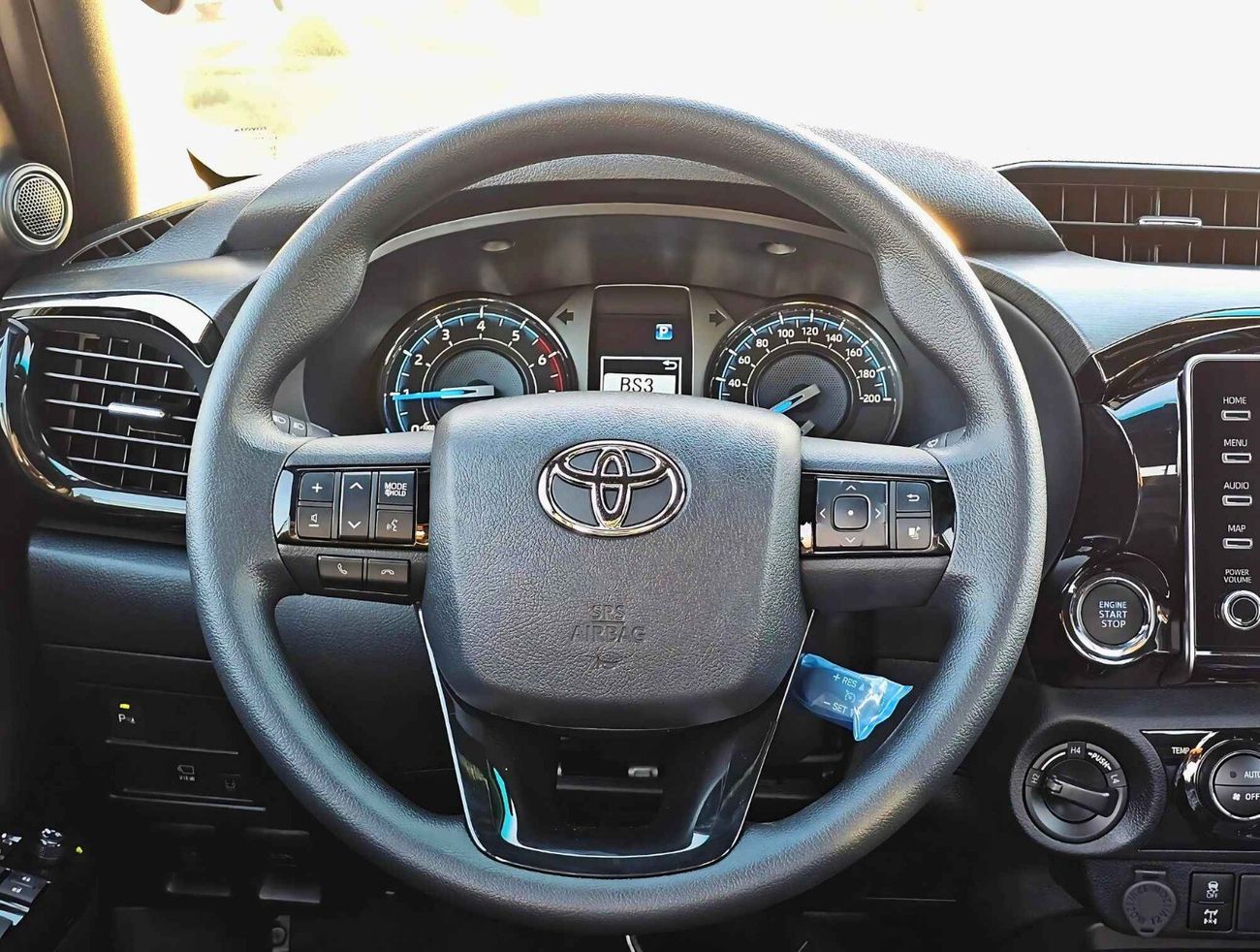 تويوتا هيلوكس ADVENTURE, 4.0L PETROL, A/T, 360* CAMERA, "18" A/WHEELS WITH ROLL BAR  (CODE #  HPV6AF)