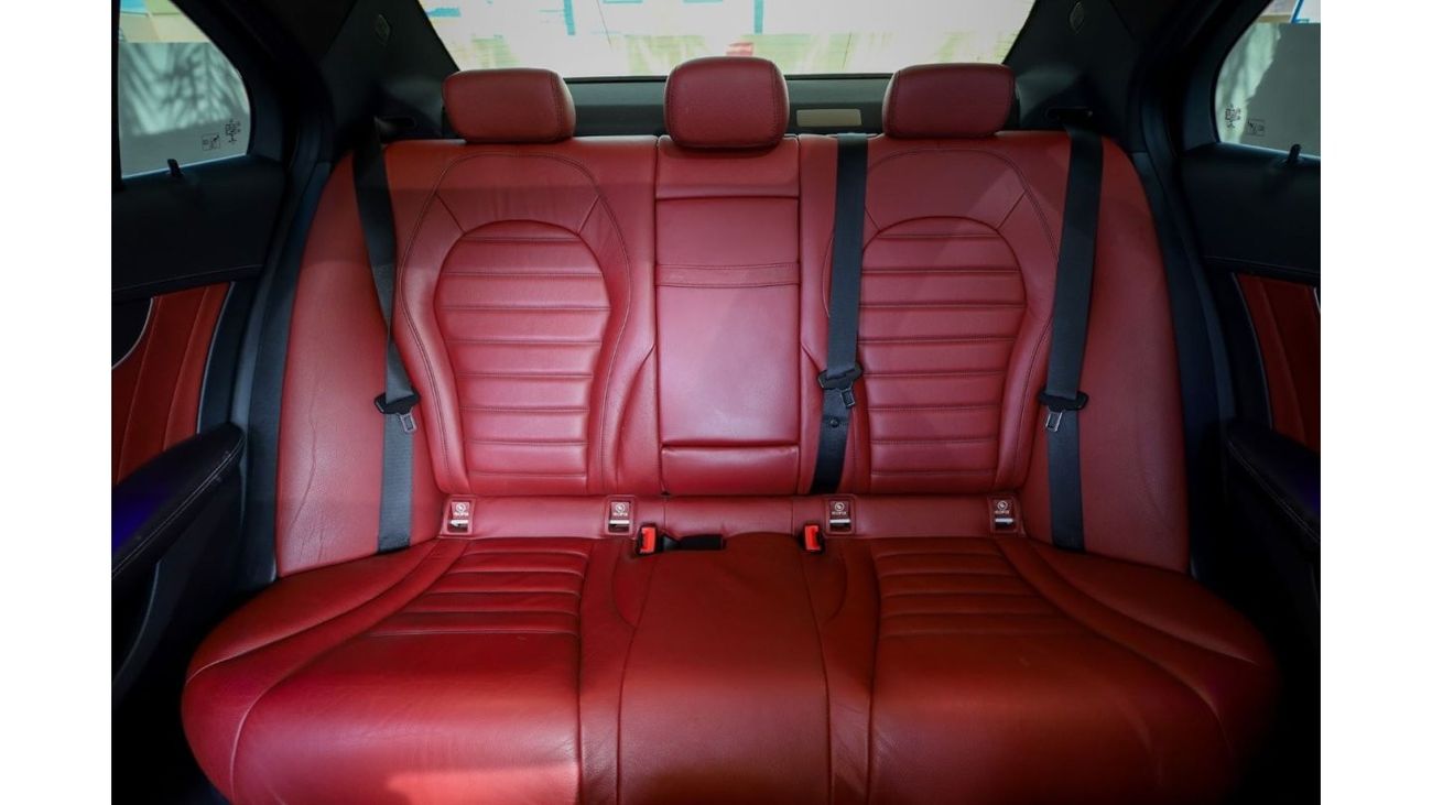 مرسيدس بنز C 200 بريميوم