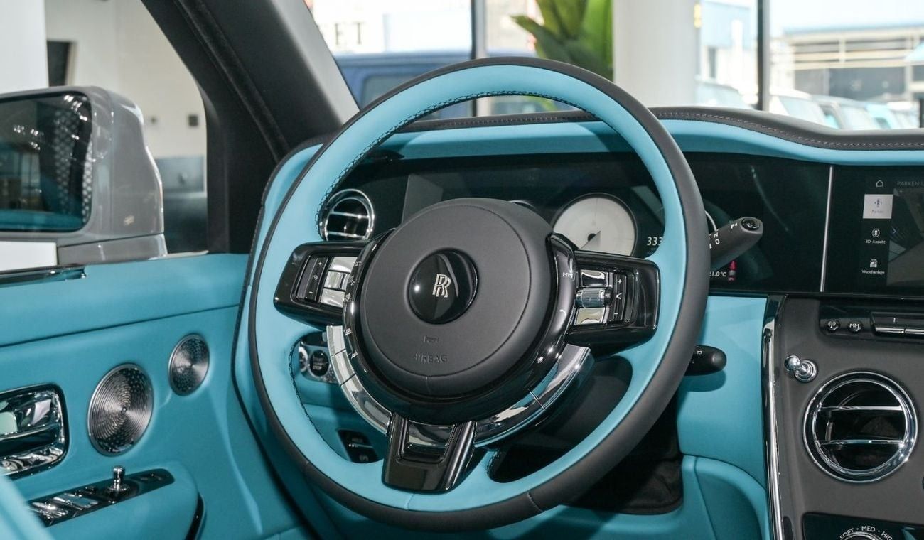 Rolls-Royce Cullinan Rolls Royce Cullinan Silver Badge | 2025