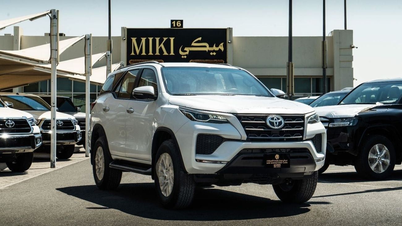 Toyota Fortuner Mid Option | 2.7L | V4 | 2024