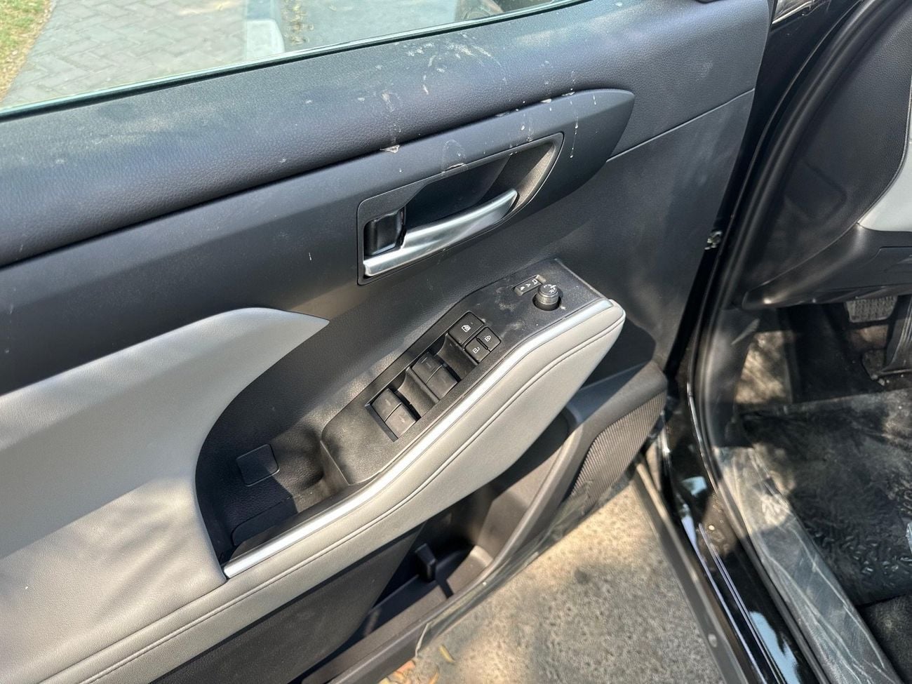 تويوتا هايلاندر 2.5L Hybrid GXR (AWD)