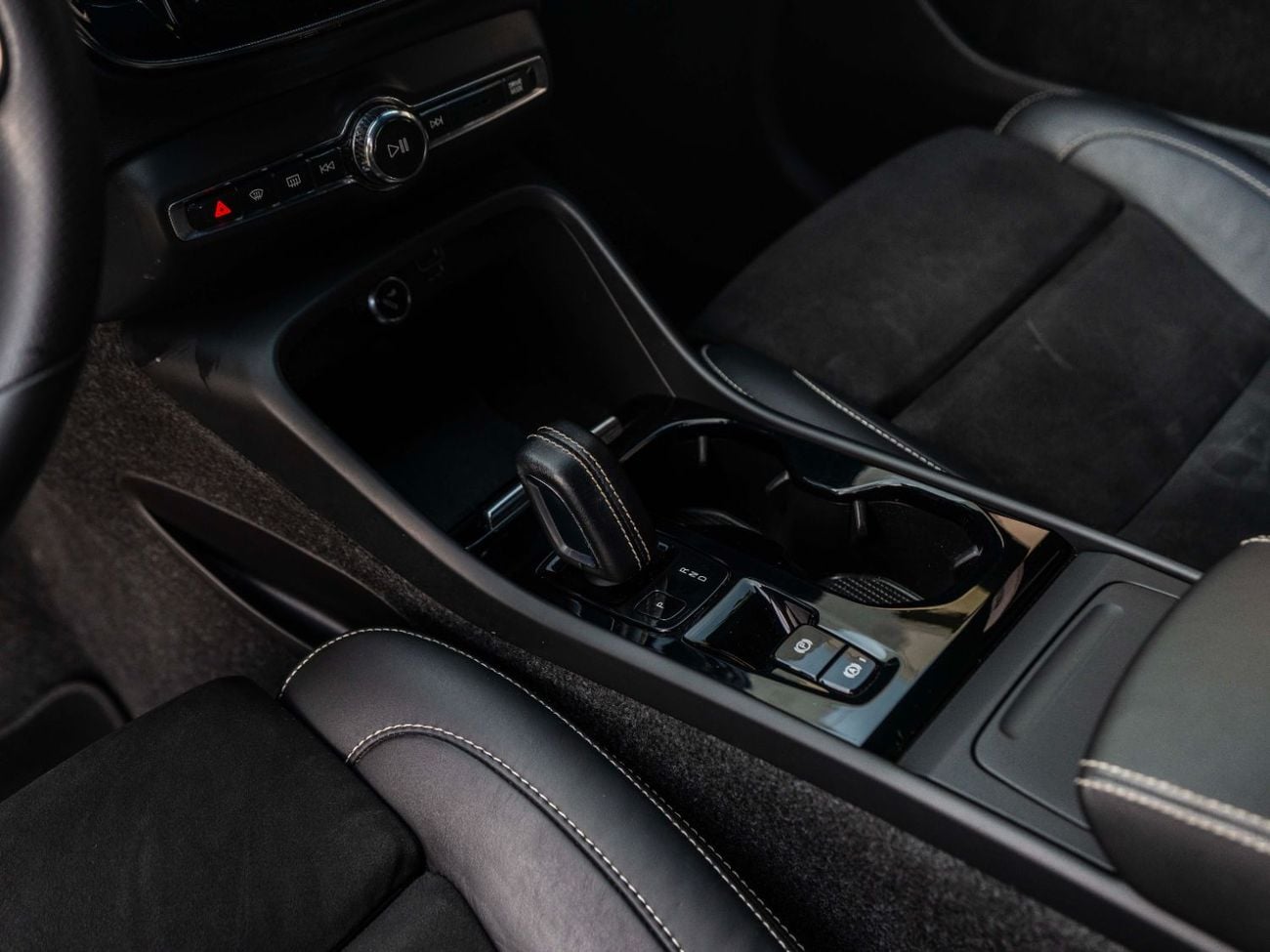 Volvo XC40 T4 R Design 2.0L