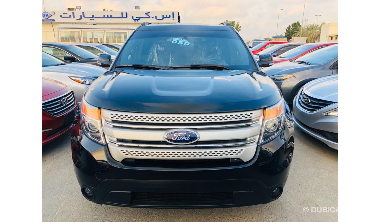 Ford Explorer XLT-4WD-LEATHER SEATS-POWER SEATS-DVD-REAR CAMERA-FOR LOCAL AND EXPORT-LOT-575