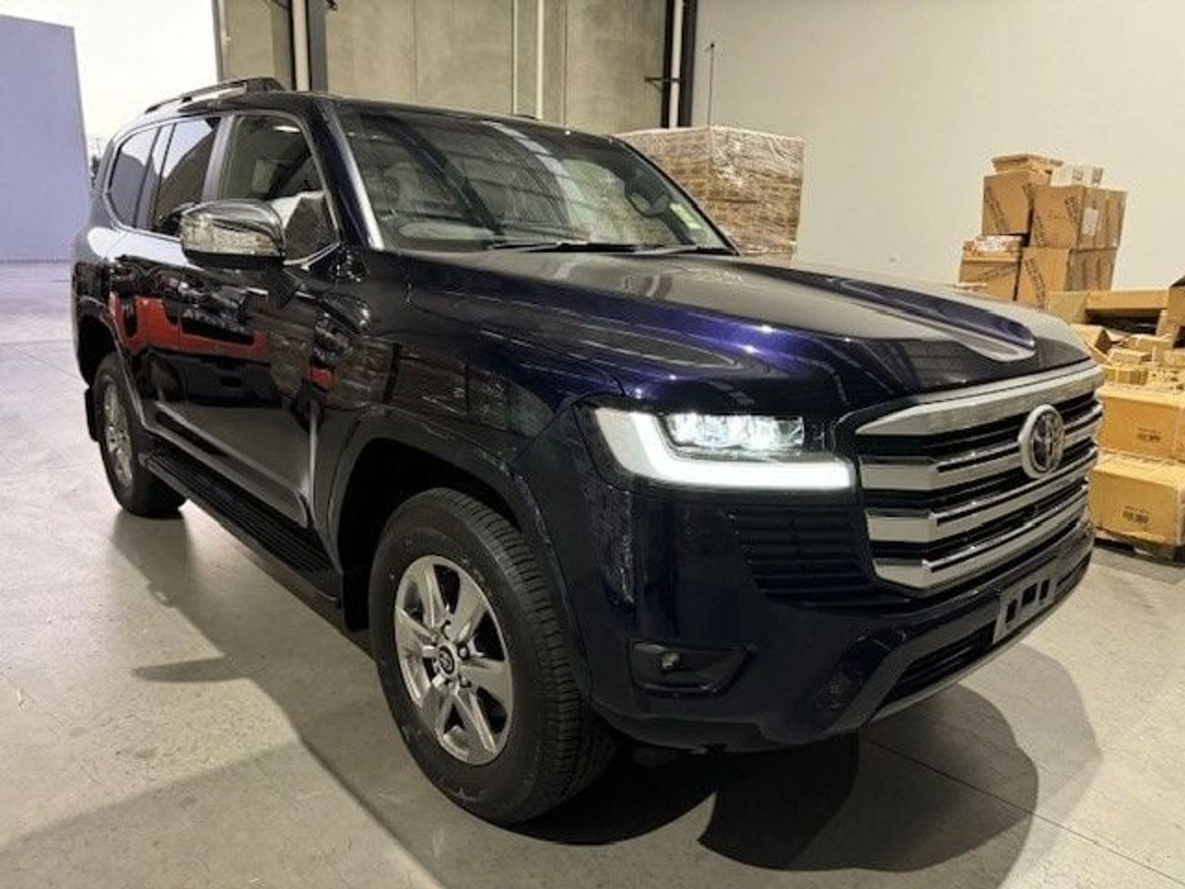 تويوتا لاند كروزر SAHARA DIESEL AUTO 15KM NEW FULL OPTIONS RIGHT-HAND-DRIVE