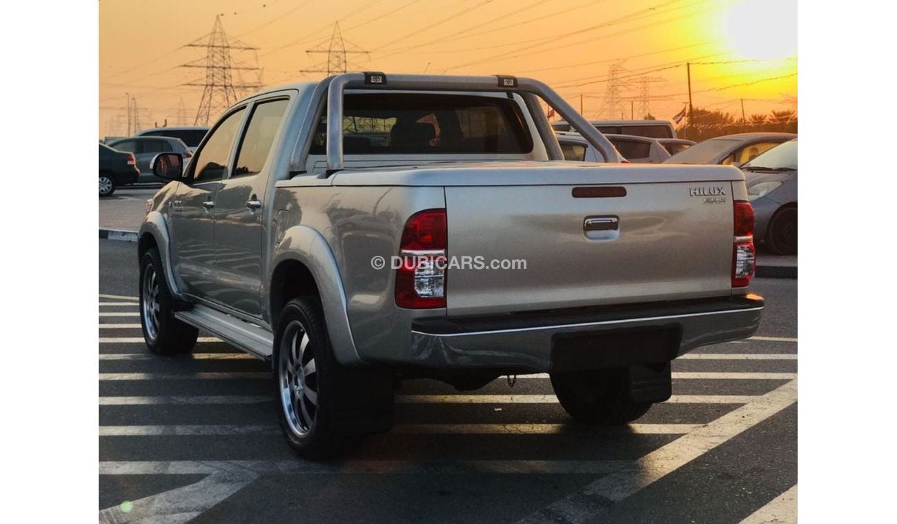 Toyota Hilux Toyota Hilux Diesel Engine Model 2010 SILVER  COLOR