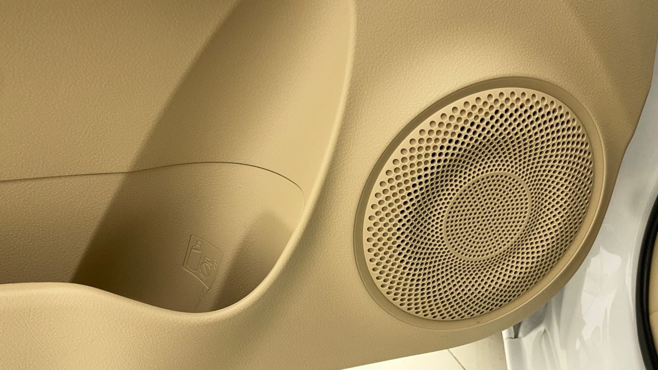 تويوتا يارس SE 1.5 | بدون دفعة مقدمة | اختبار القيادة في المنزل