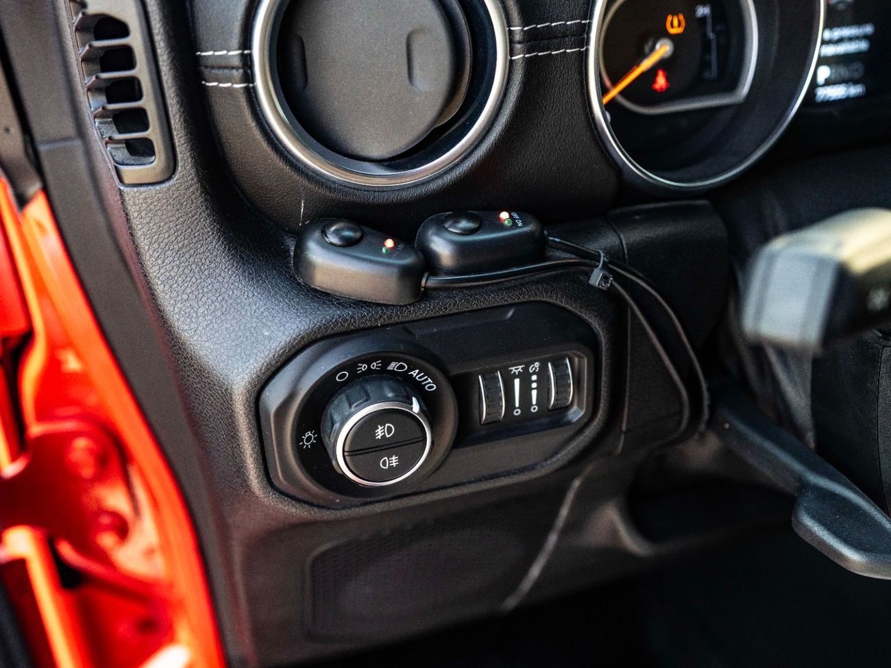 Jeep Wrangler Sahara 3.6L A/T (5 Seater)