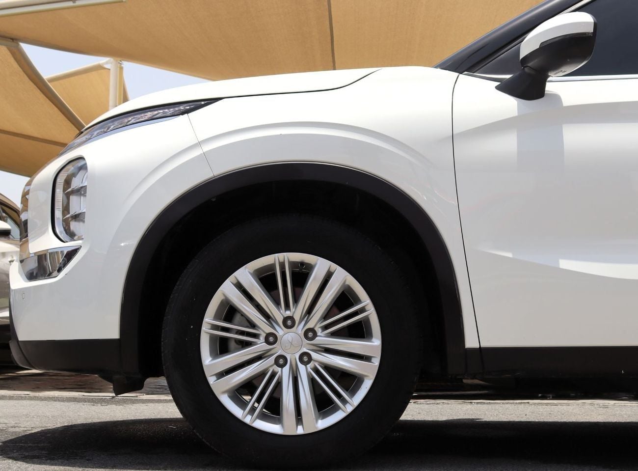 Mitsubishi Outlander GLX MIDLINE GLX
