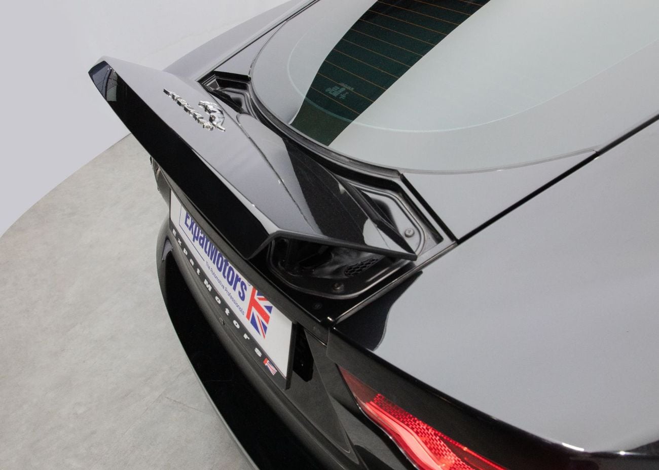 جاكوار F Type R-Dynamic 3.0L (300 HP)