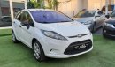 Ford Fiesta Gulf - No. 2 - without accidents - alloy wheels - rear spoiler - cruise control in excellent conditi