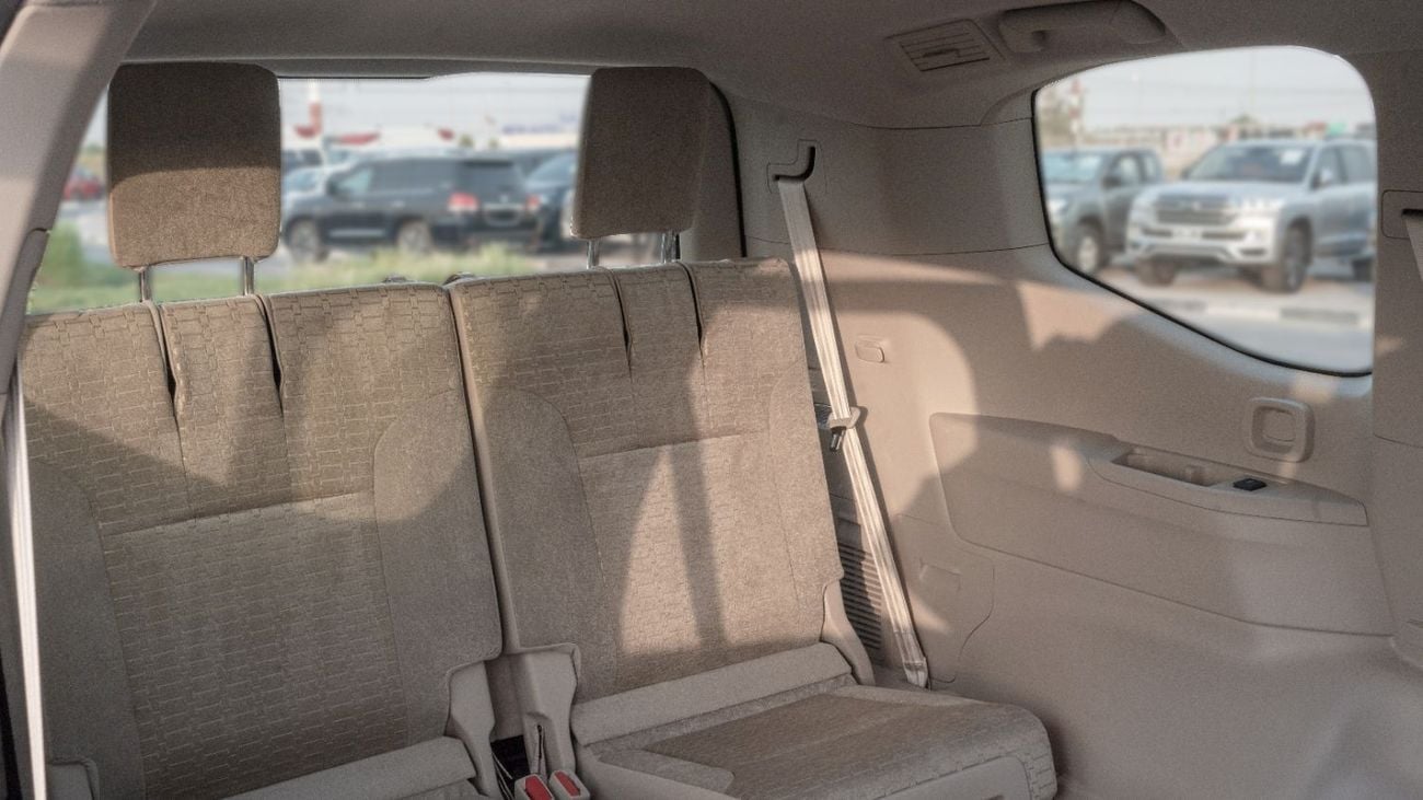 تويوتا لاند كروزر 2026 Toyota Land Cruiser GXR 3.3L AT Diesel (White-Beige) Basic
