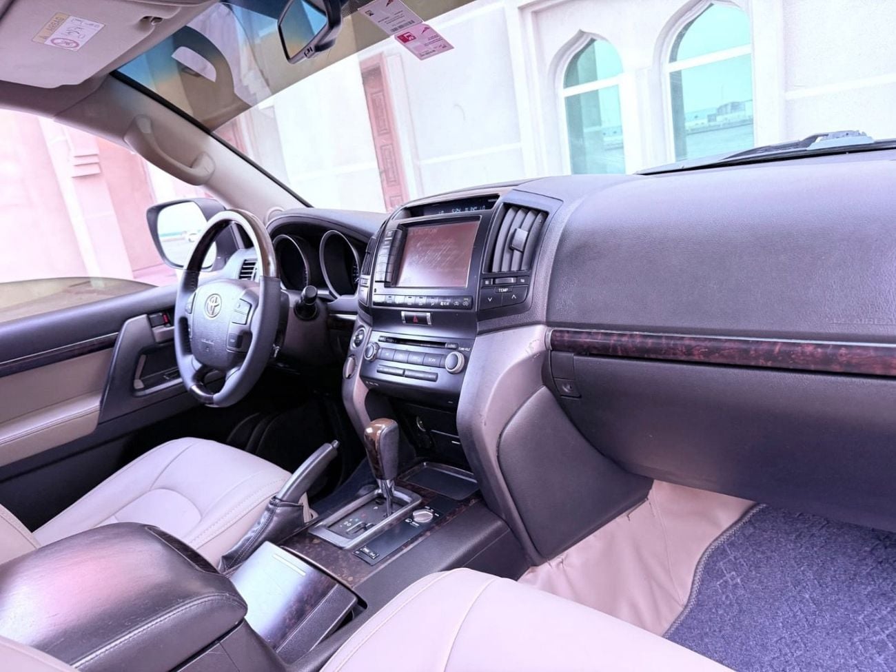 Toyota Land Cruiser VXR