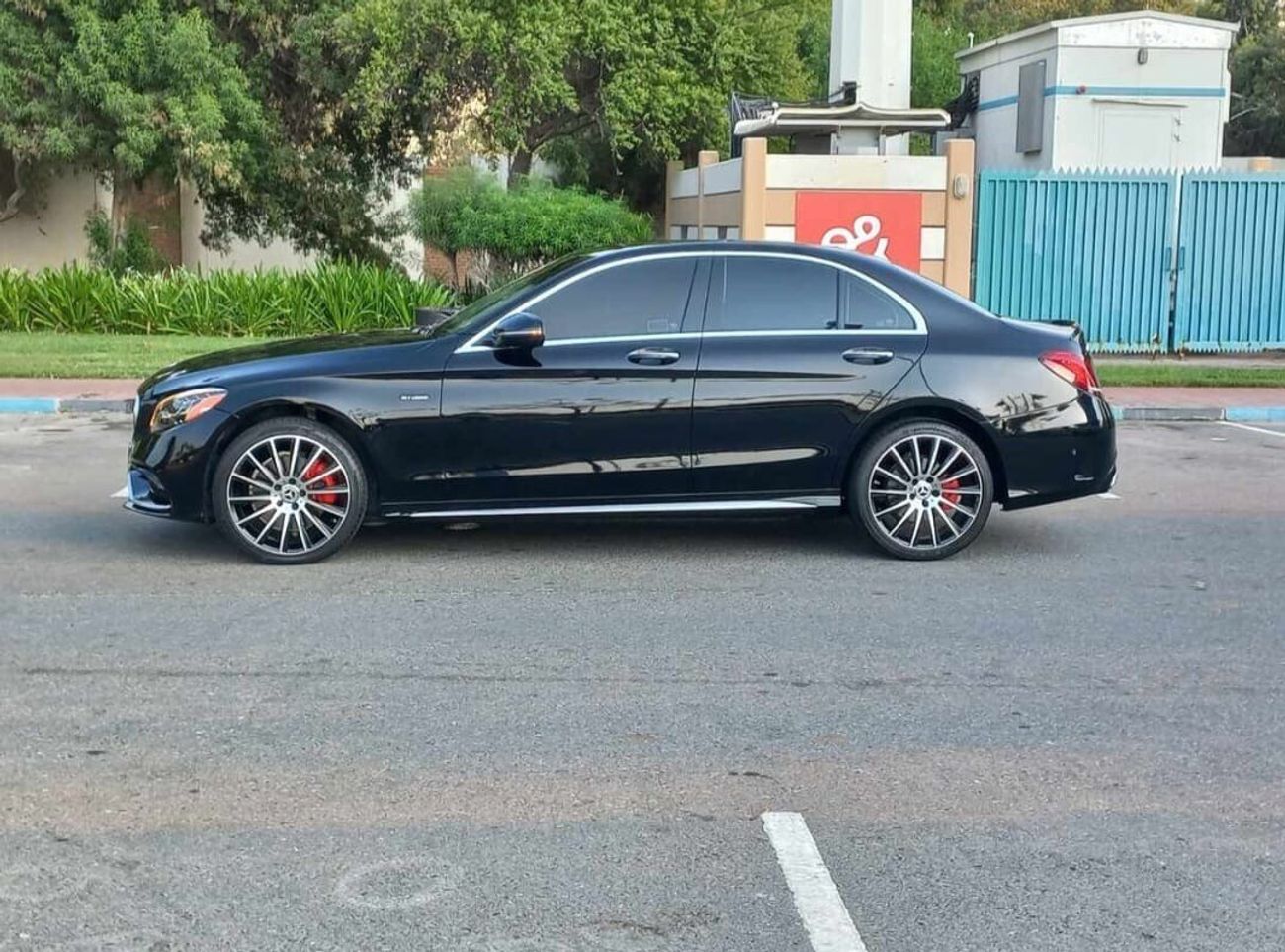 مرسيدس بنز C 300 Sport 2.0L (241 HP)