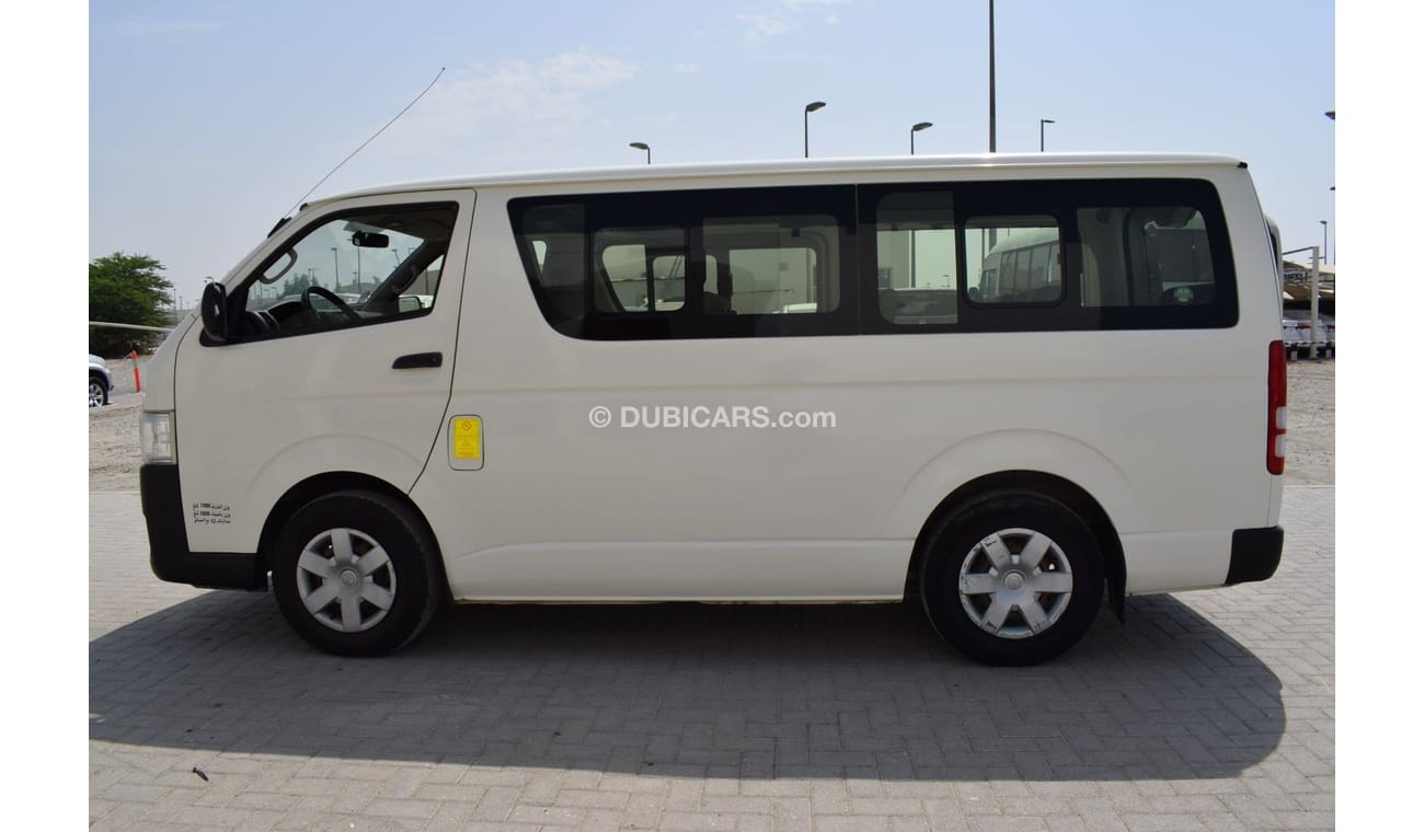 Toyota Hiace GL - Standard Roof Toyota Hiace Std roof 13 seater, Model:2016. Excellent condition