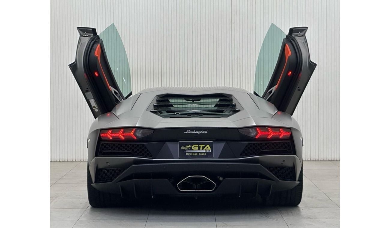 Lamborghini Aventador 2018 Lamborghini Aventador S, Full PPF,1 Year Warranty, Full Agency Service History, GCC