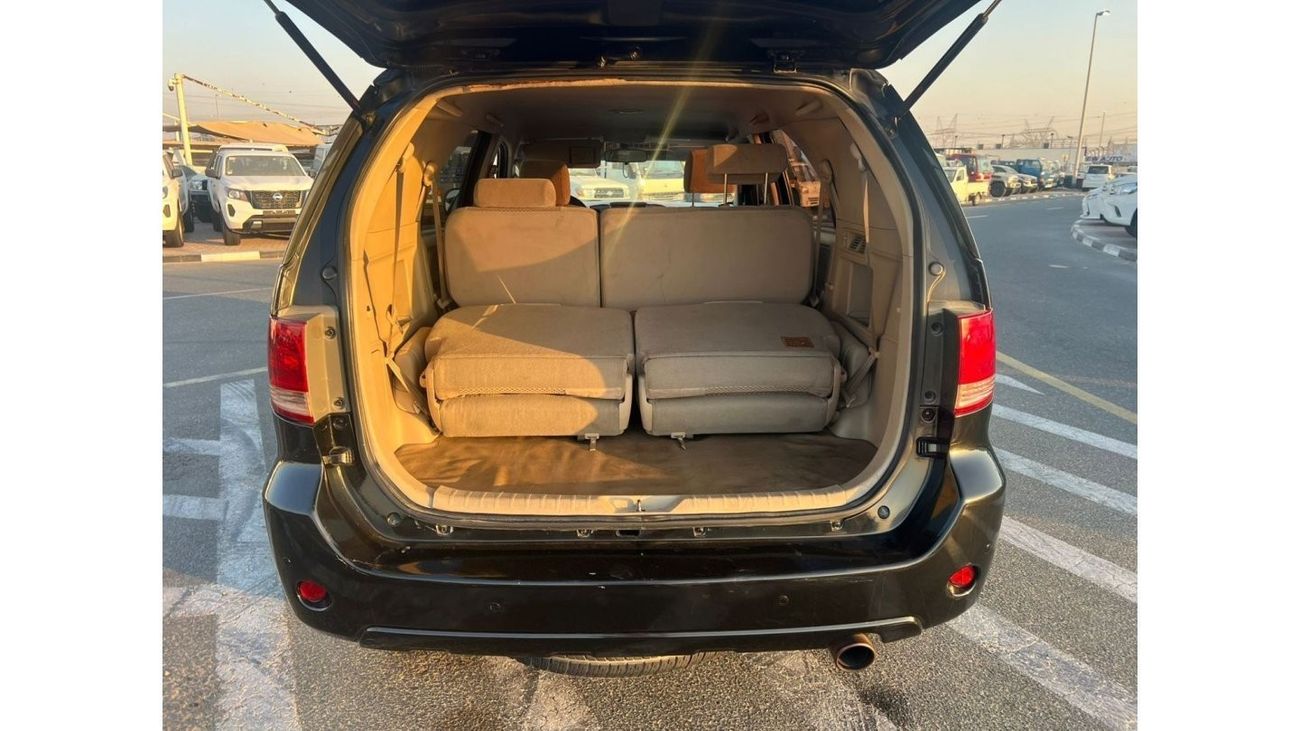 Toyota Fortuner 2008 TOYOTA FORTUNER 2.7L v4 - V4 - VVT-i Super clean car - GCC Spec