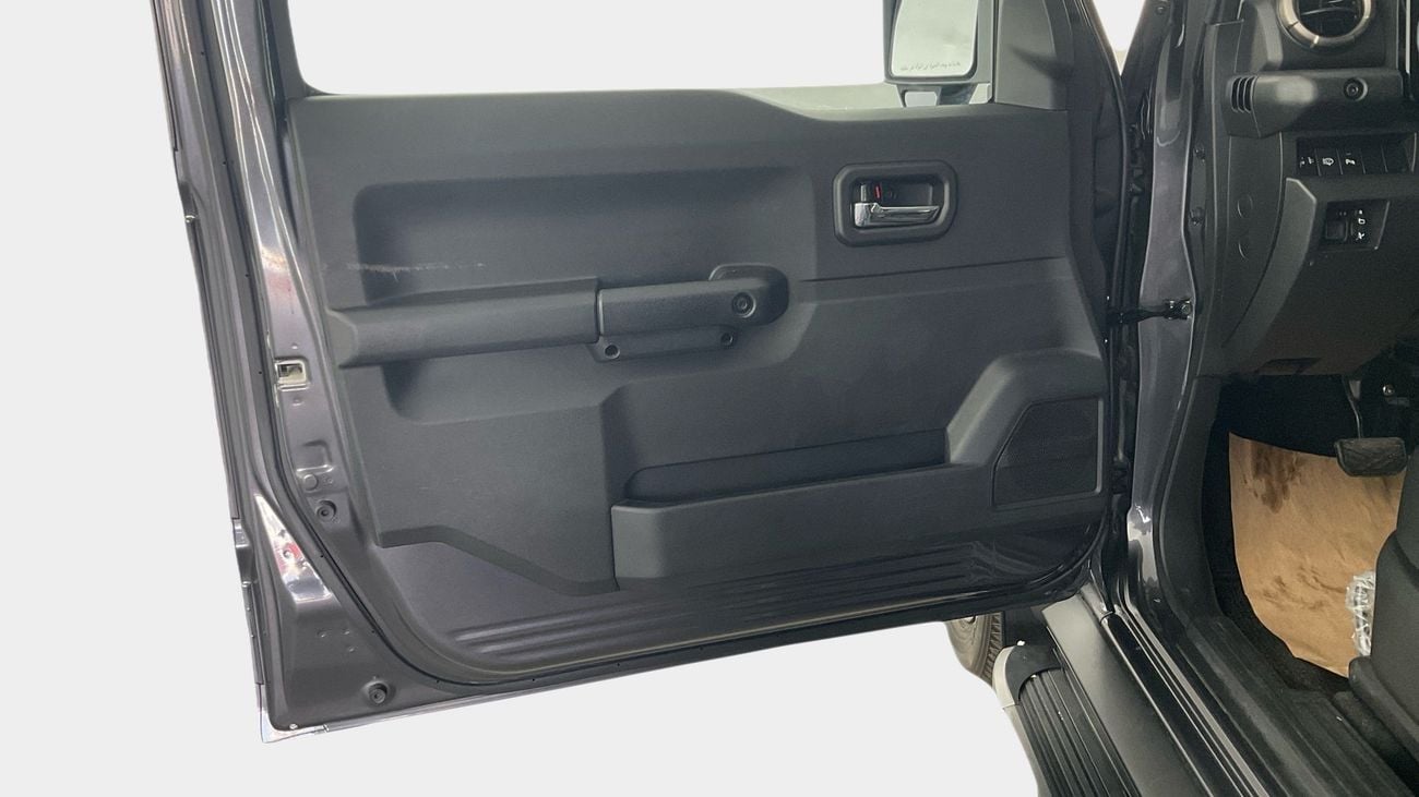 سوزوكي جيمني GLX | شامل الضمان | 0 ﺪﻔﻋﺓ ﺃﻮﻟﻯ