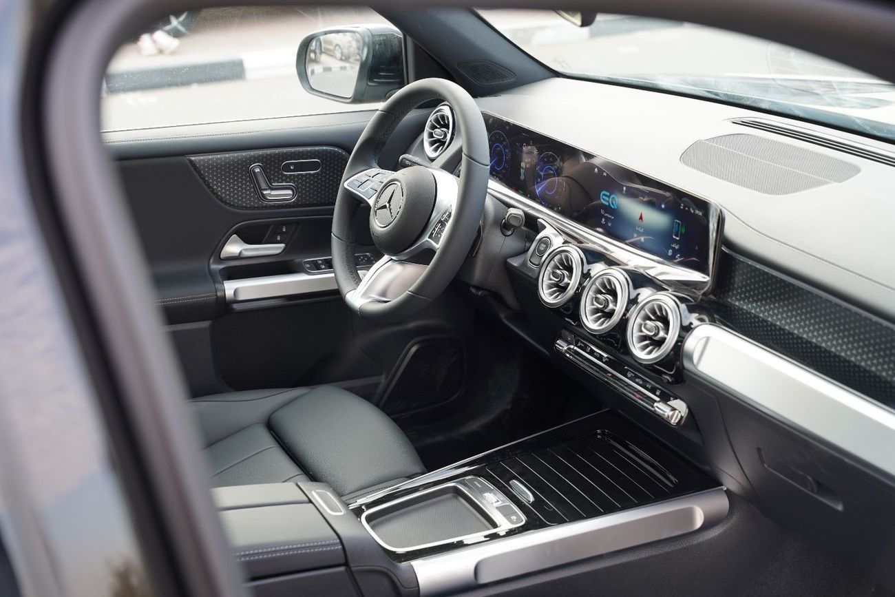 Mercedes-Benz EQB 260 2025 Mercedes-Benz EQB260 New Face left SUV FWD Black  0Km