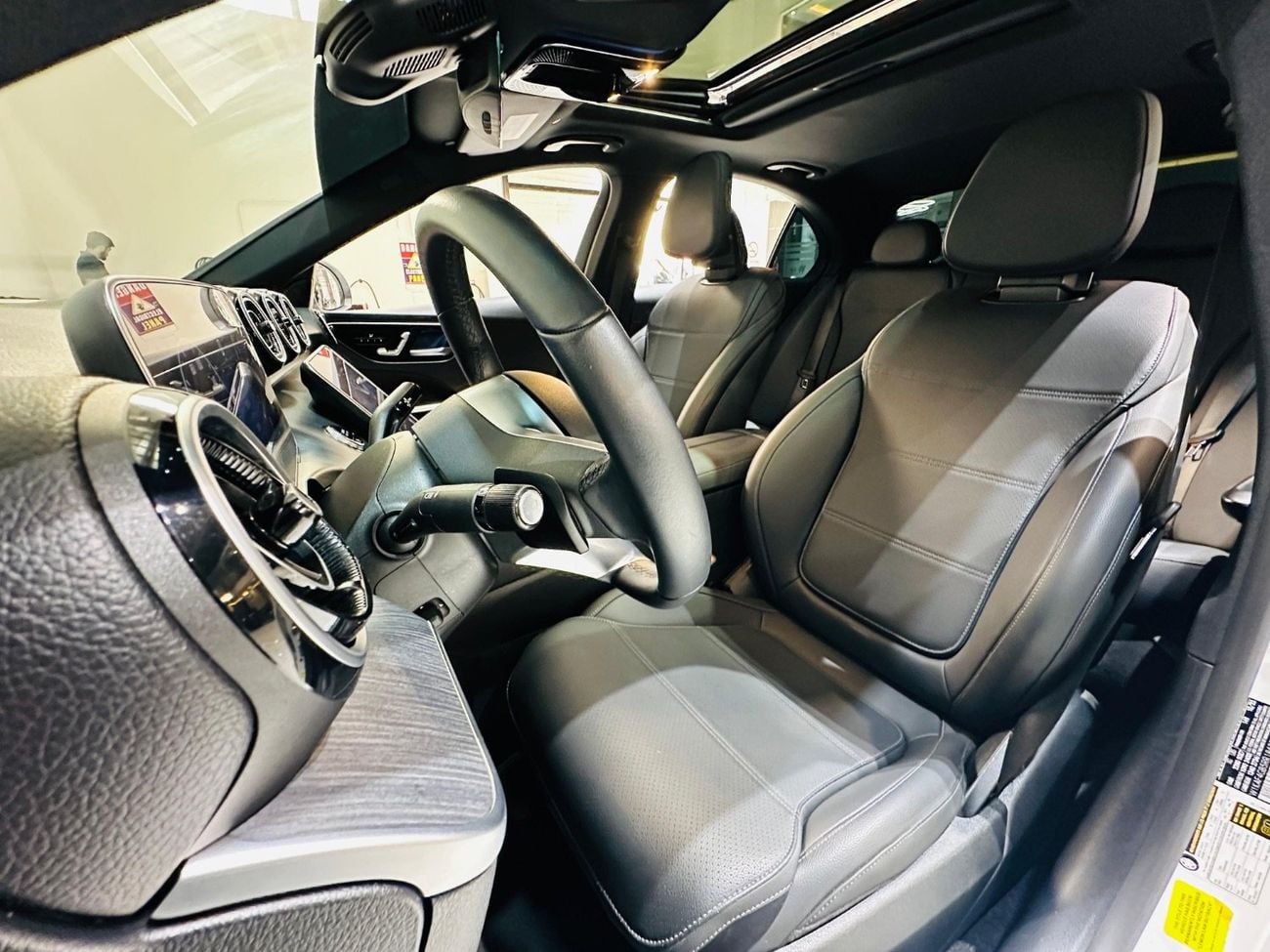 مرسيدس بنز C 300 Full options