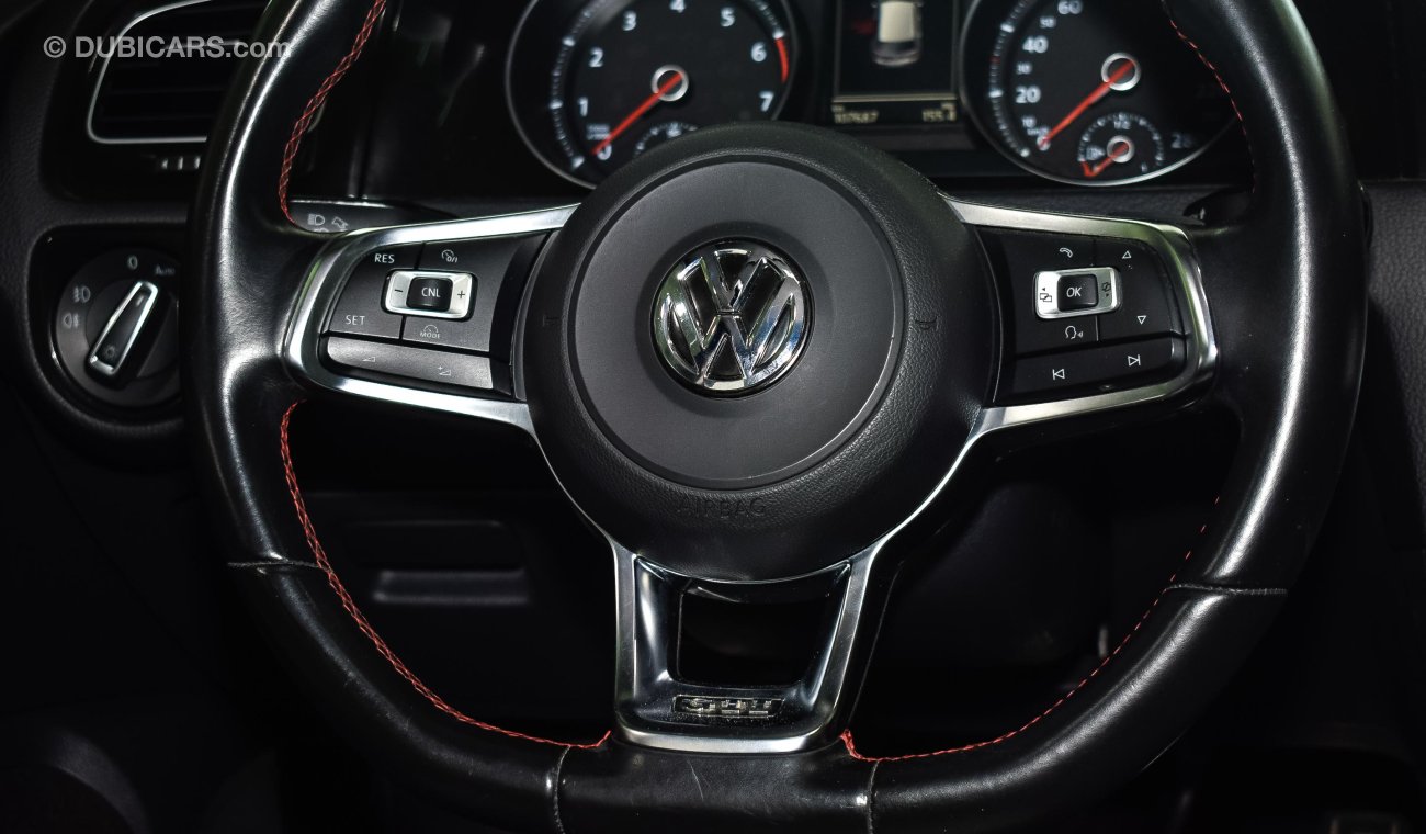 Volkswagen Golf GTI