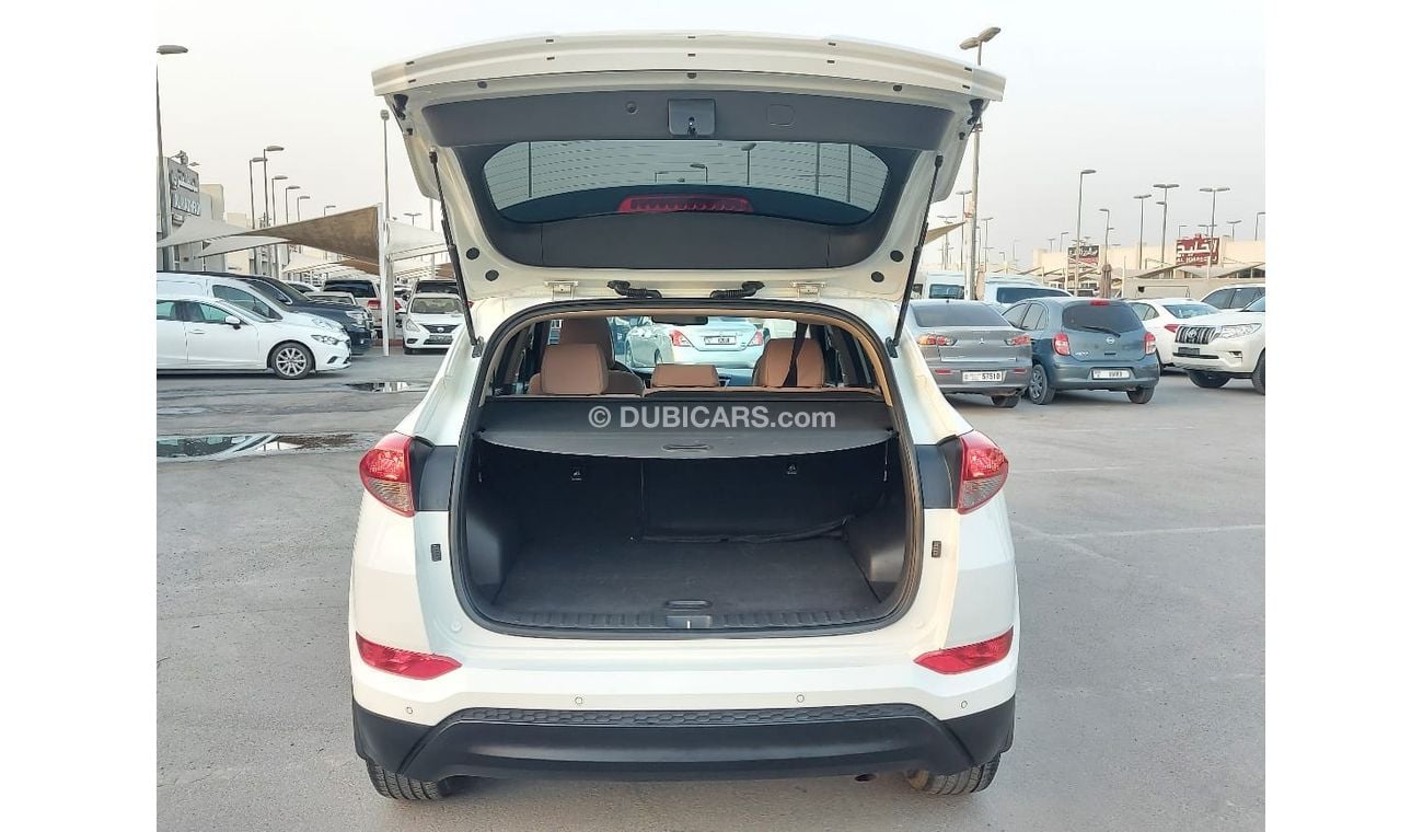 هيونداي توسون SE هيونداى توسان 2017 خليجي بحاله ممتازه 2000 سي سي