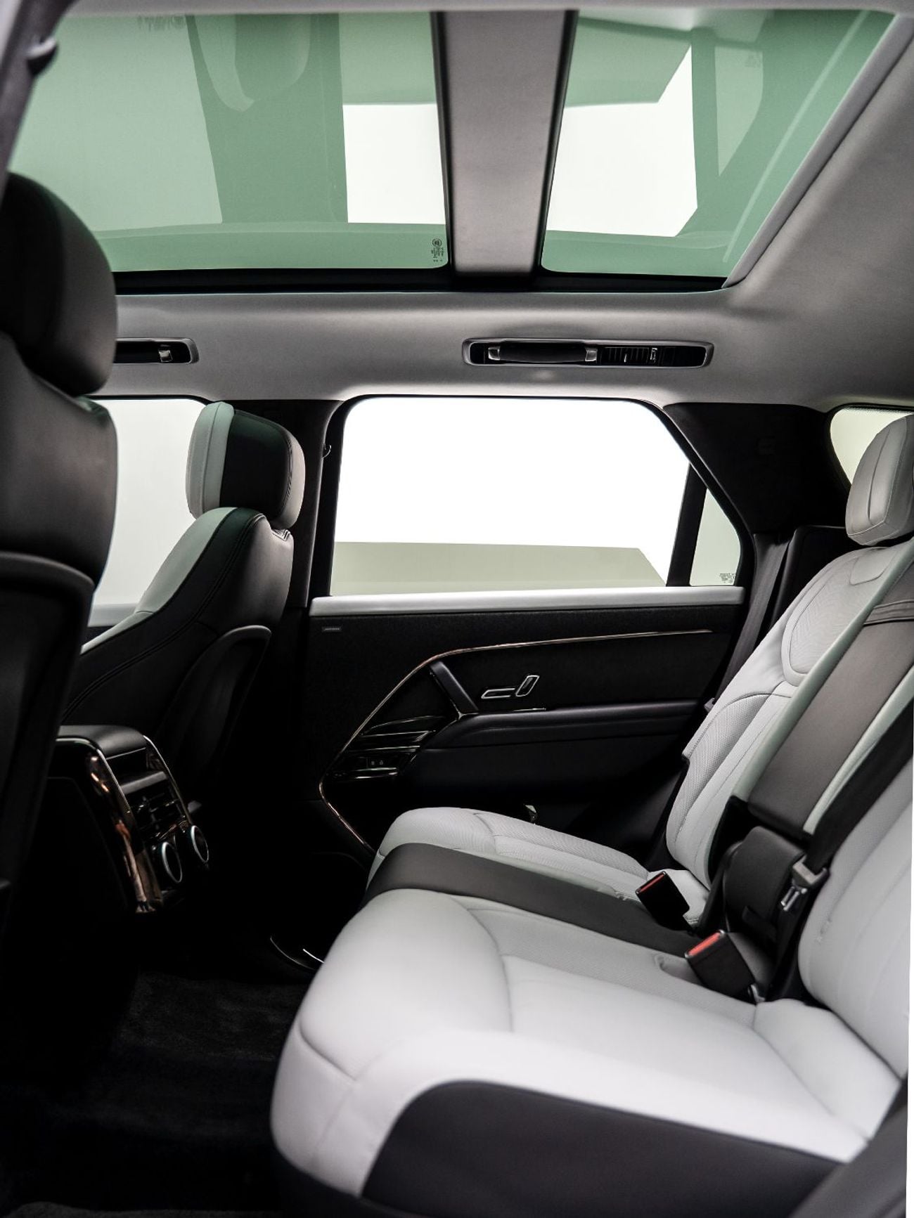 Land Rover Range Rover Sport FIRST EDITION