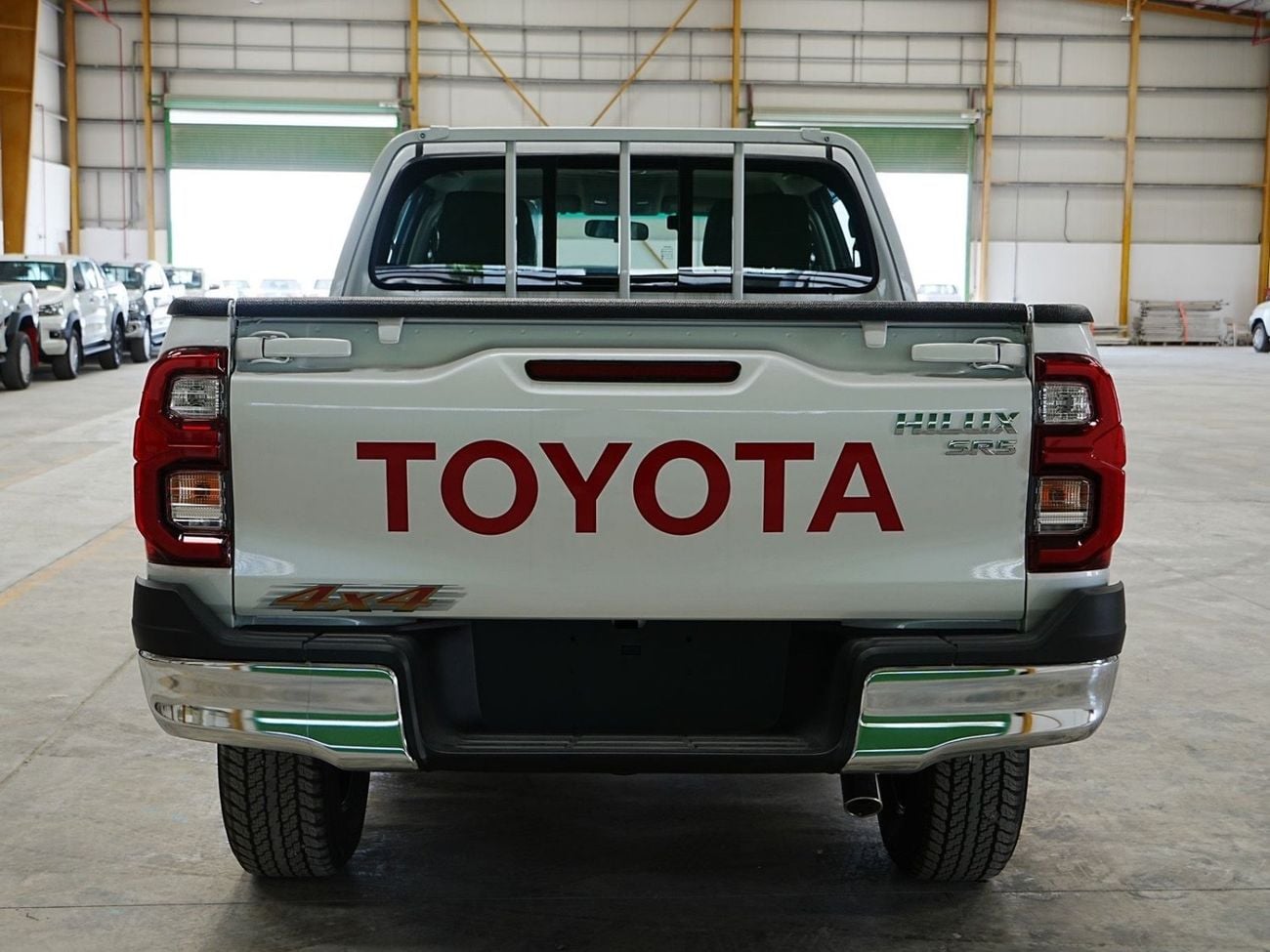 Toyota Hilux SR5 2.7 Automatic Full option 2026