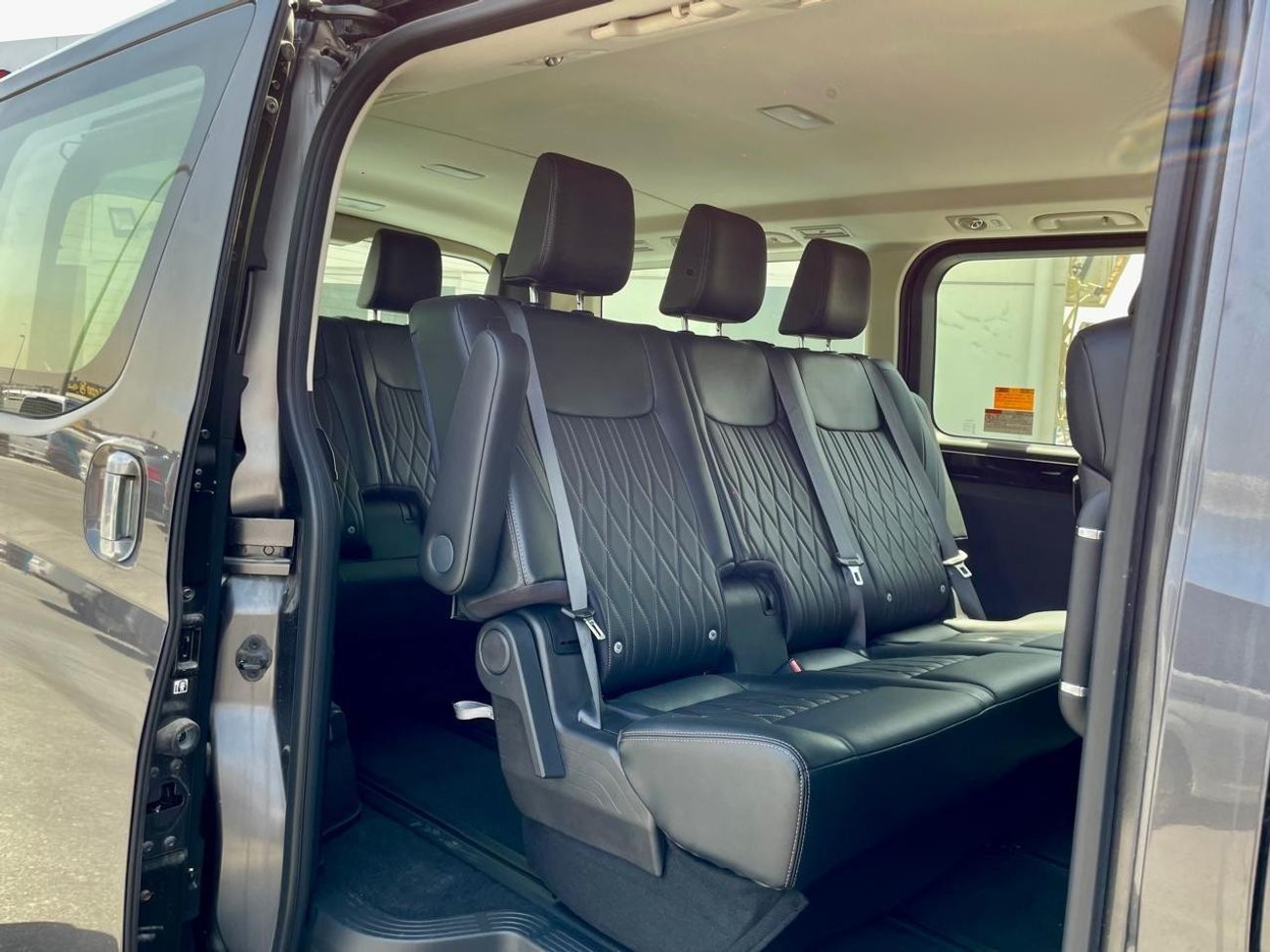 Toyota Granvia Toyota Granvia 2.8L Turbo Diesel!!! 2022 Best price for export!!!