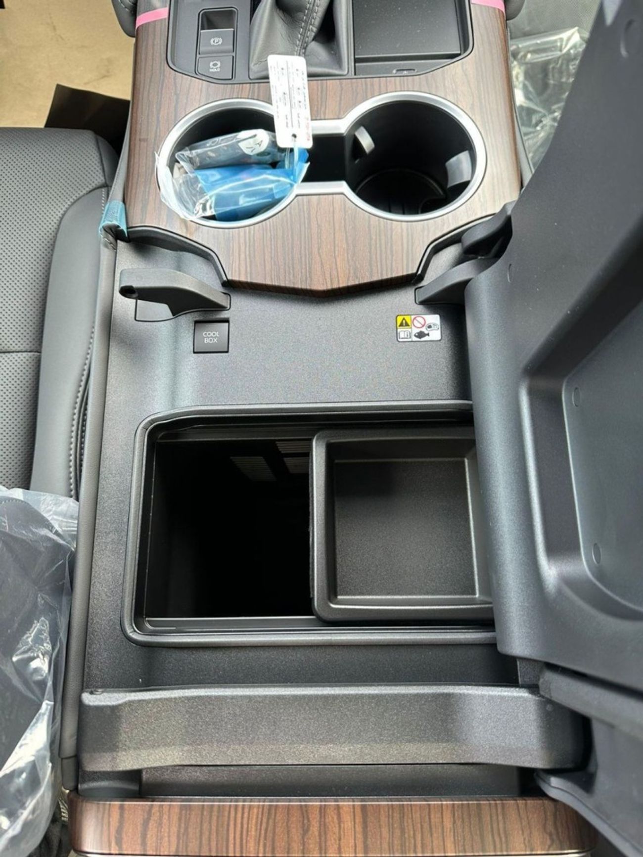 Toyota Land Cruiser 2025 Toyota Land Cruiser GXR 4.0L AT Petrol (High Option)