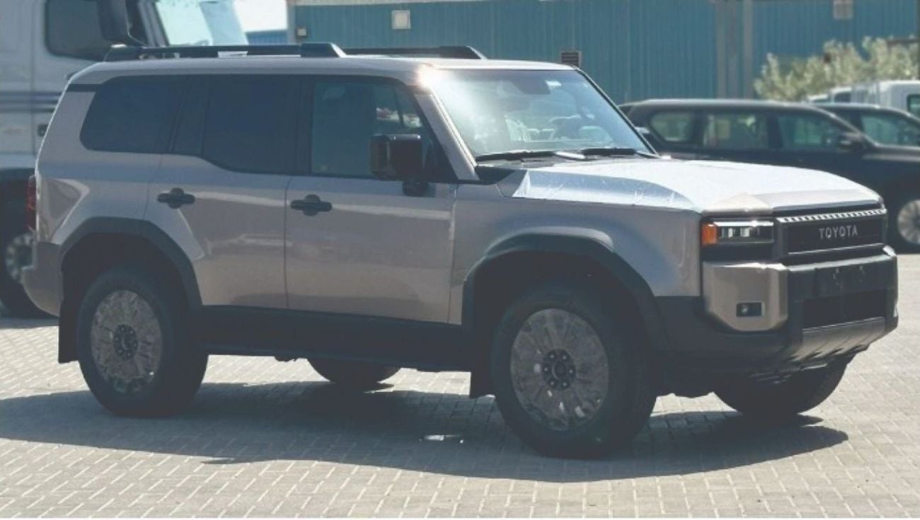 تويوتا برادو 250 WX+ LUXURY 2.4P AT MY2025 - BLACK