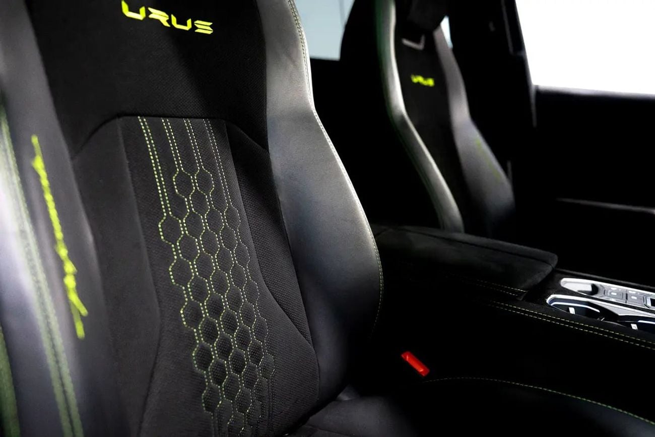 Lamborghini Urus 4.0T V8 Performante PERFORMANTE | ADVANCE 3D BANG OLUFSEN | TWO TONE INT | ALCANTARA SEATS | CARBON