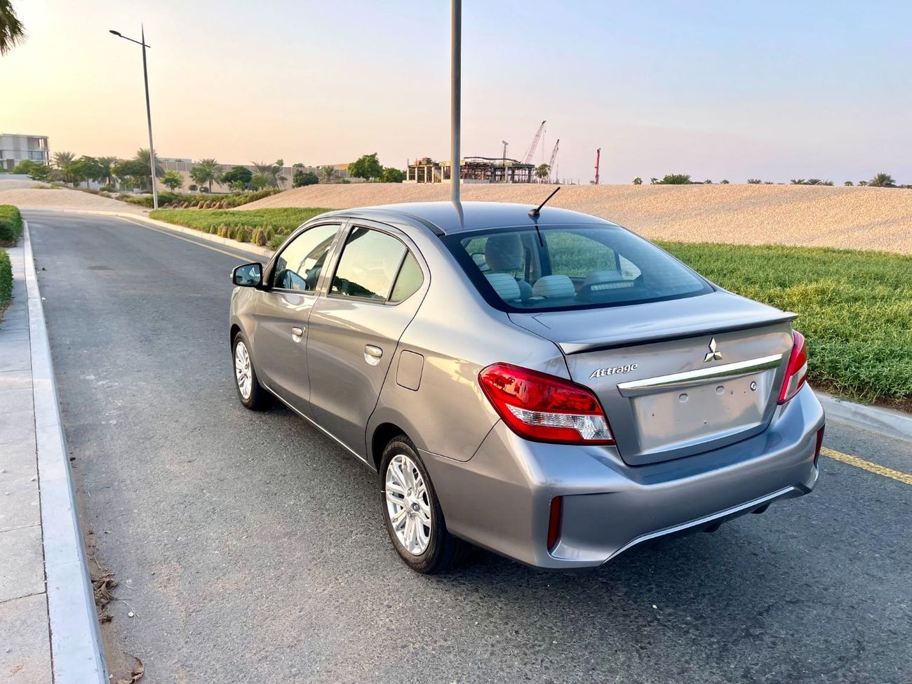 Mitsubishi Attrage GLX Highline Banking facilities without the need for a first payment