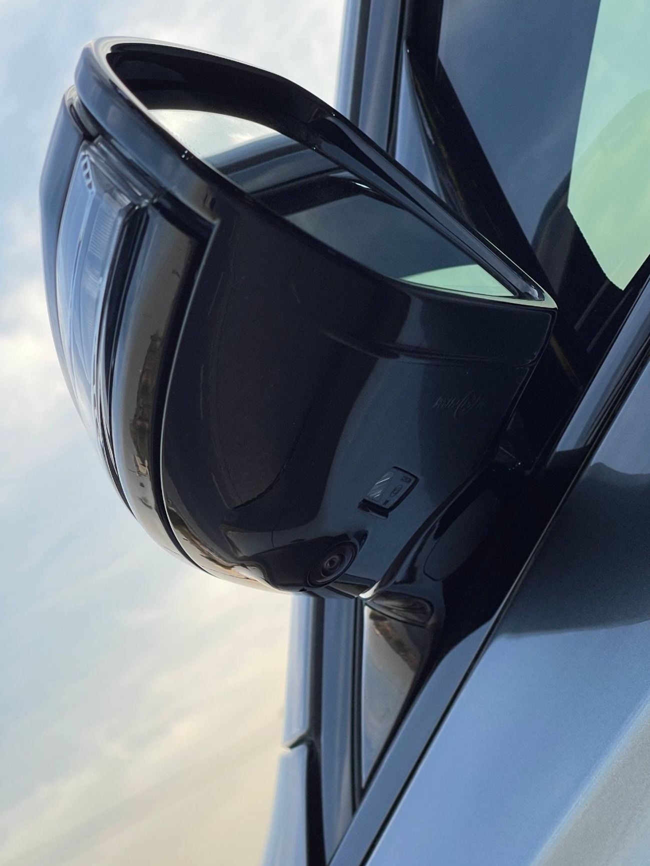 Mercedes-Benz E 350 LOW MILEAGE / 360 CAMERA / RADAR / PROMASTER SOUND SY / BLIND SPOT / IN PERFECT CONDITION