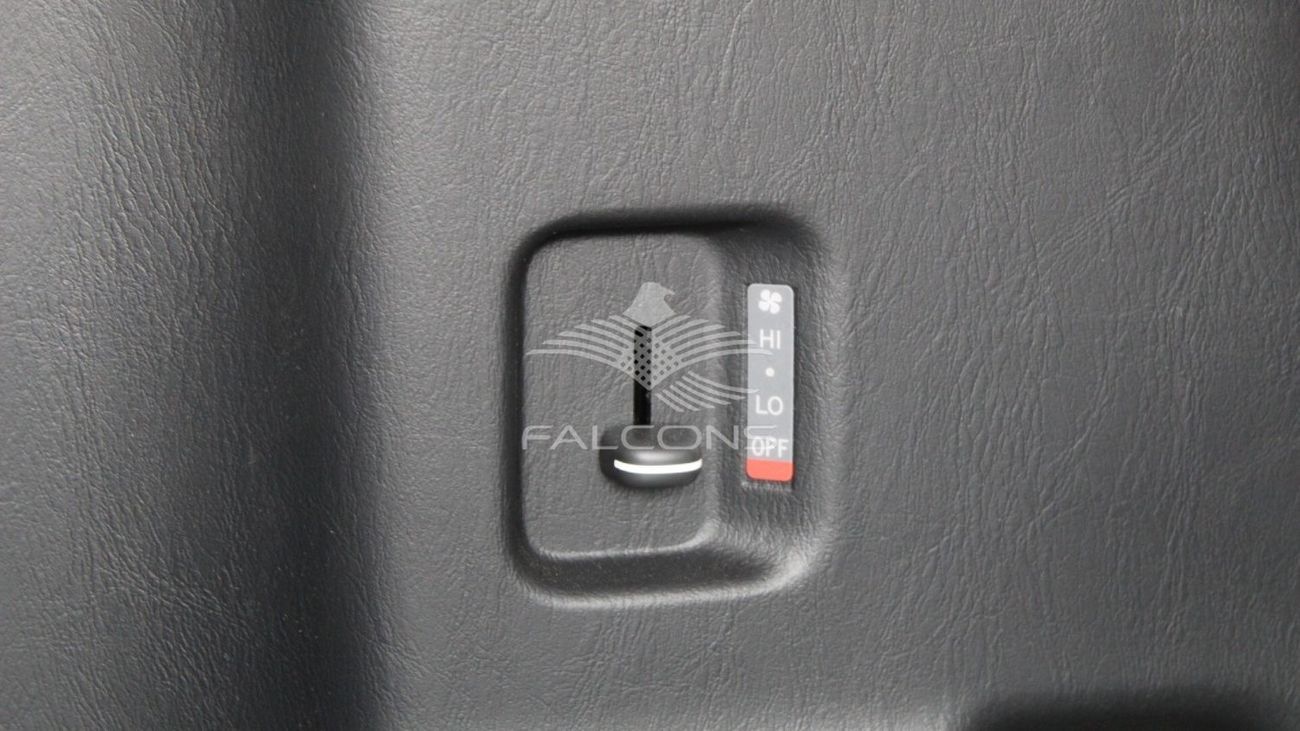 Toyota Hiace Toyota Hiace 2.5L MT 2025 #00M33