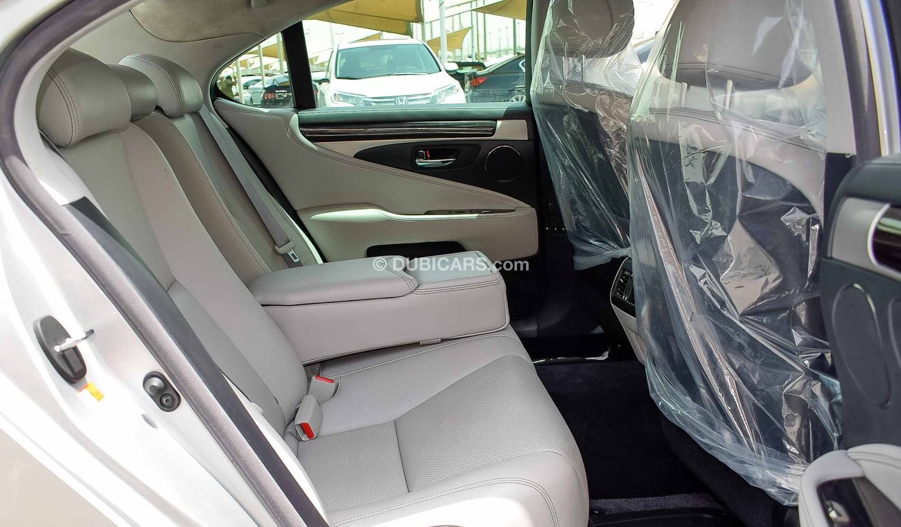 لكزس LS 460 السعر شامل الضريبه تسهيلات بنكيه الدفعه الاولى بعد ثلاث شهور ضمان مكينه ولكير من المعرض